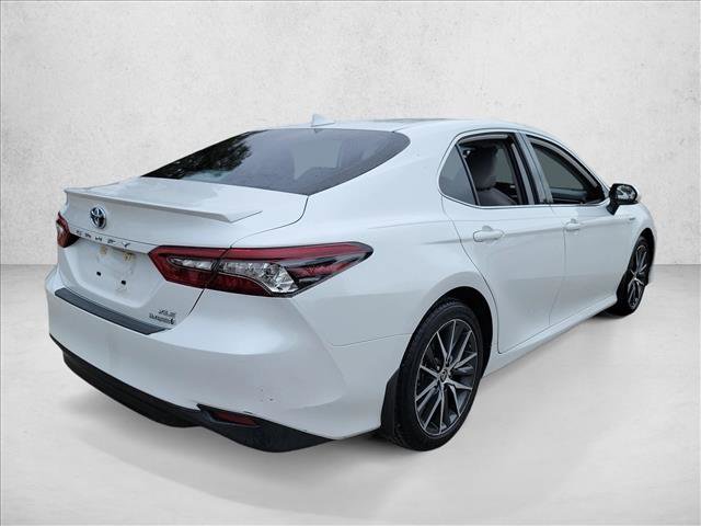 Used 2021 Toyota Camry XLE w/ Cold Weather Package image 6