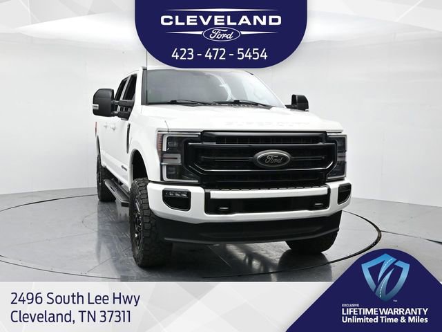 Used 2022 Ford F250 Lariat w/ Black Appearance Package image 4