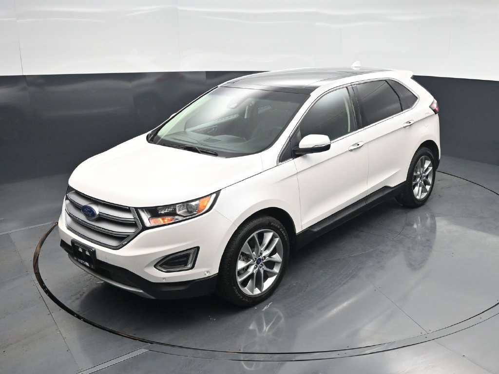 Certified 2018 Ford Edge Titanium w/ Equipment Group 302A AWD/4WD image 39