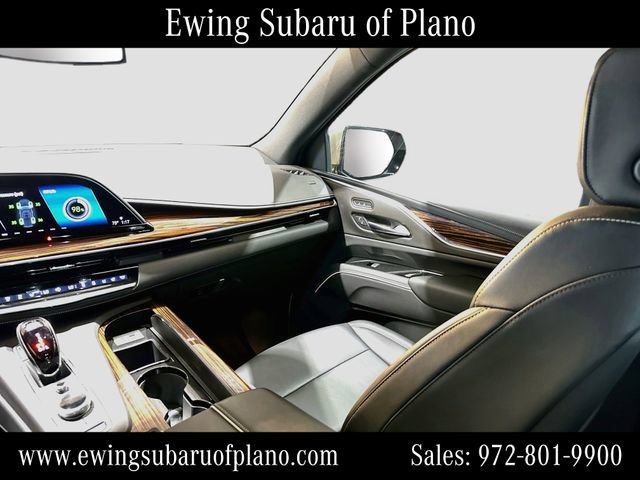 Used 2022 Cadillac Escalade Luxury w/ LPO, Illumination Package RWD image 24
