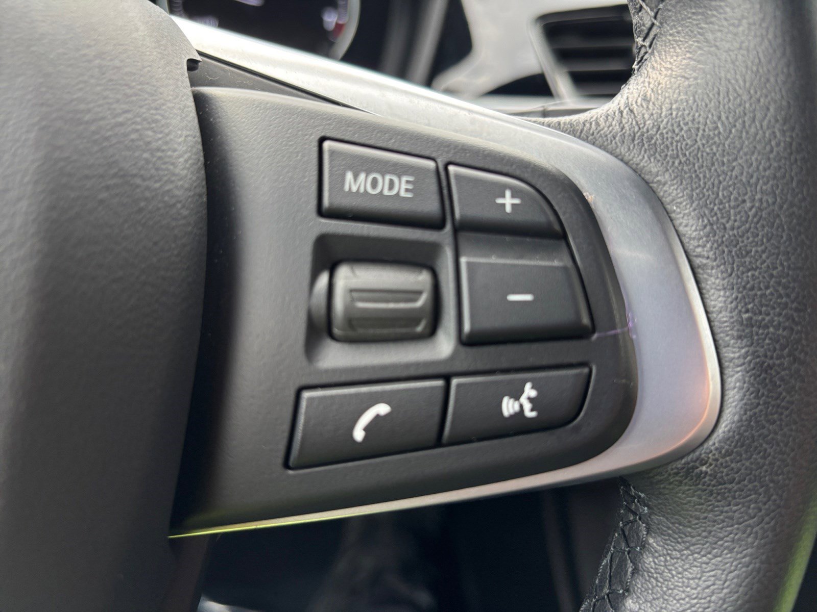 Used 2023 BMW X2 sDrive28i w/ Convenience Package image 19