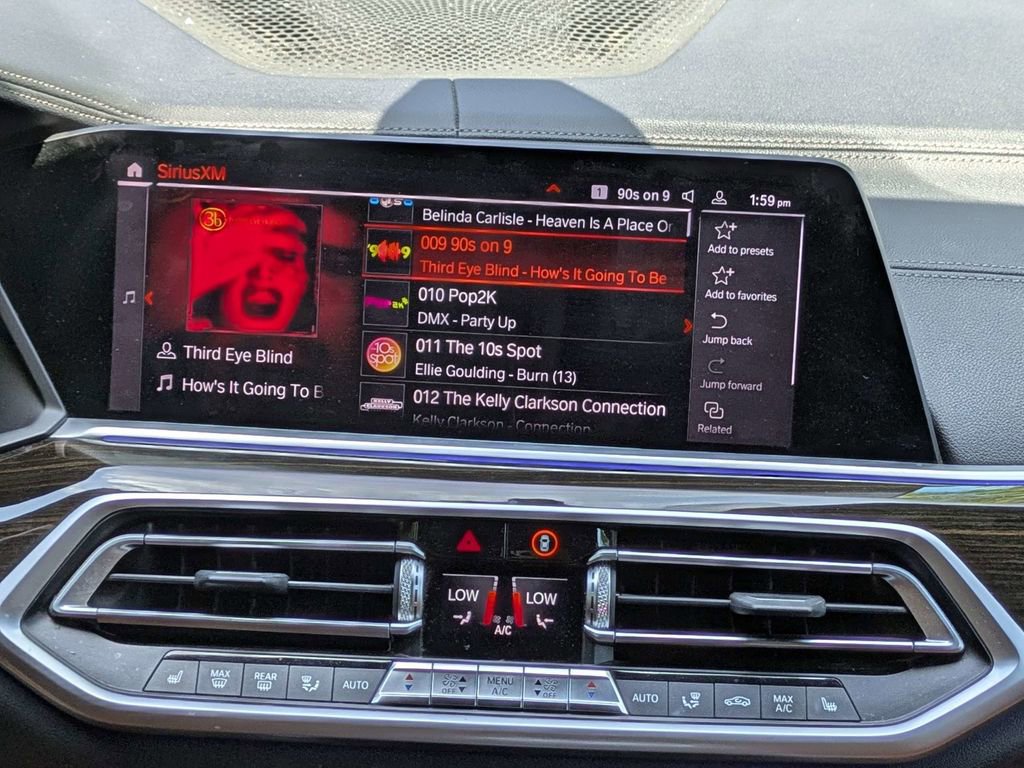 Used 2021 BMW X5 xDrive40i w/ M Sport Package image 18