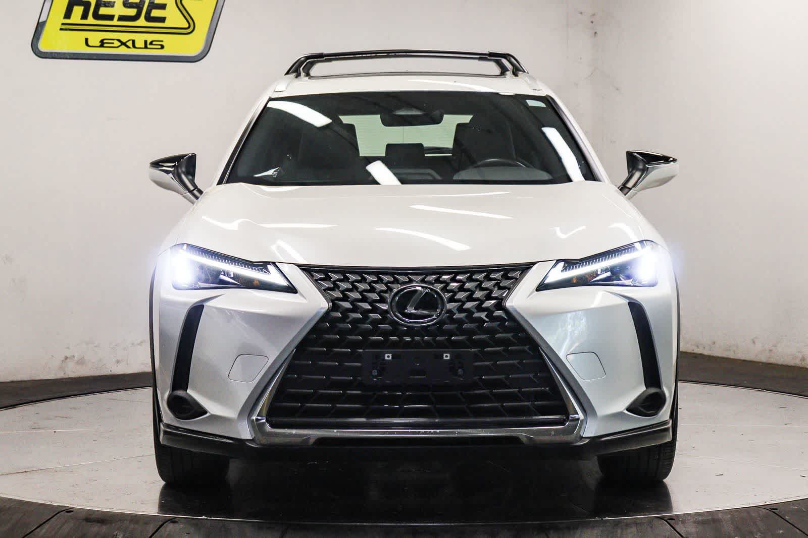 Certified 2025 Lexus UX 300h FWD w/ Accessory Package (Z2) image 6