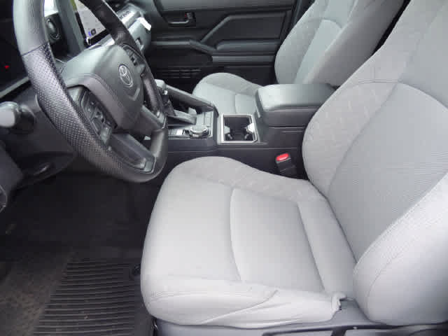 Used 2025 Toyota Tacoma SR5 AWD/4WD image 6