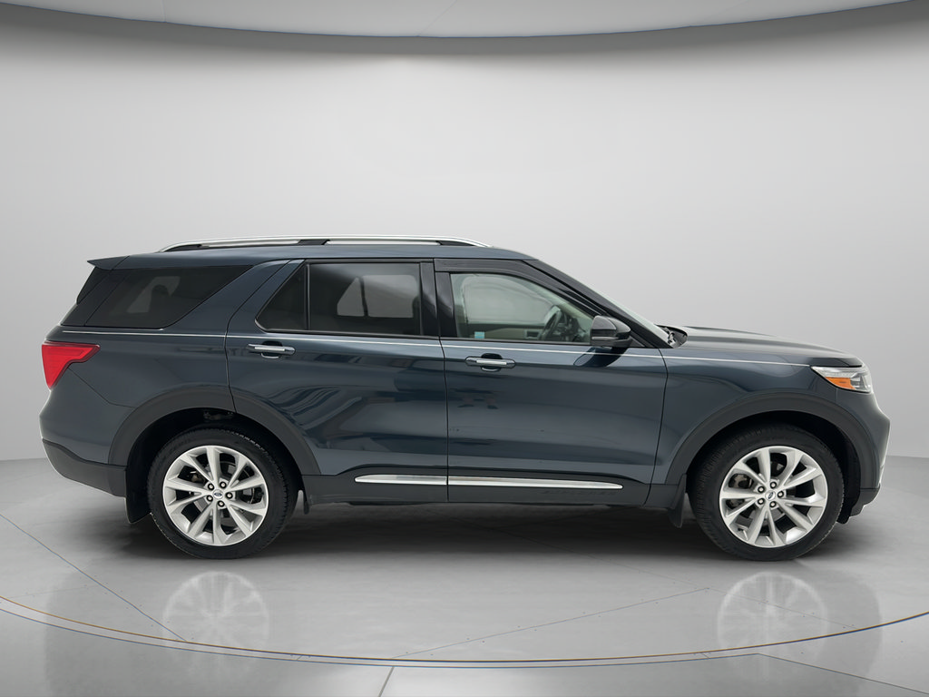 Used 2023 Ford Explorer Platinum w/ Technology Package AWD/4WD image 4