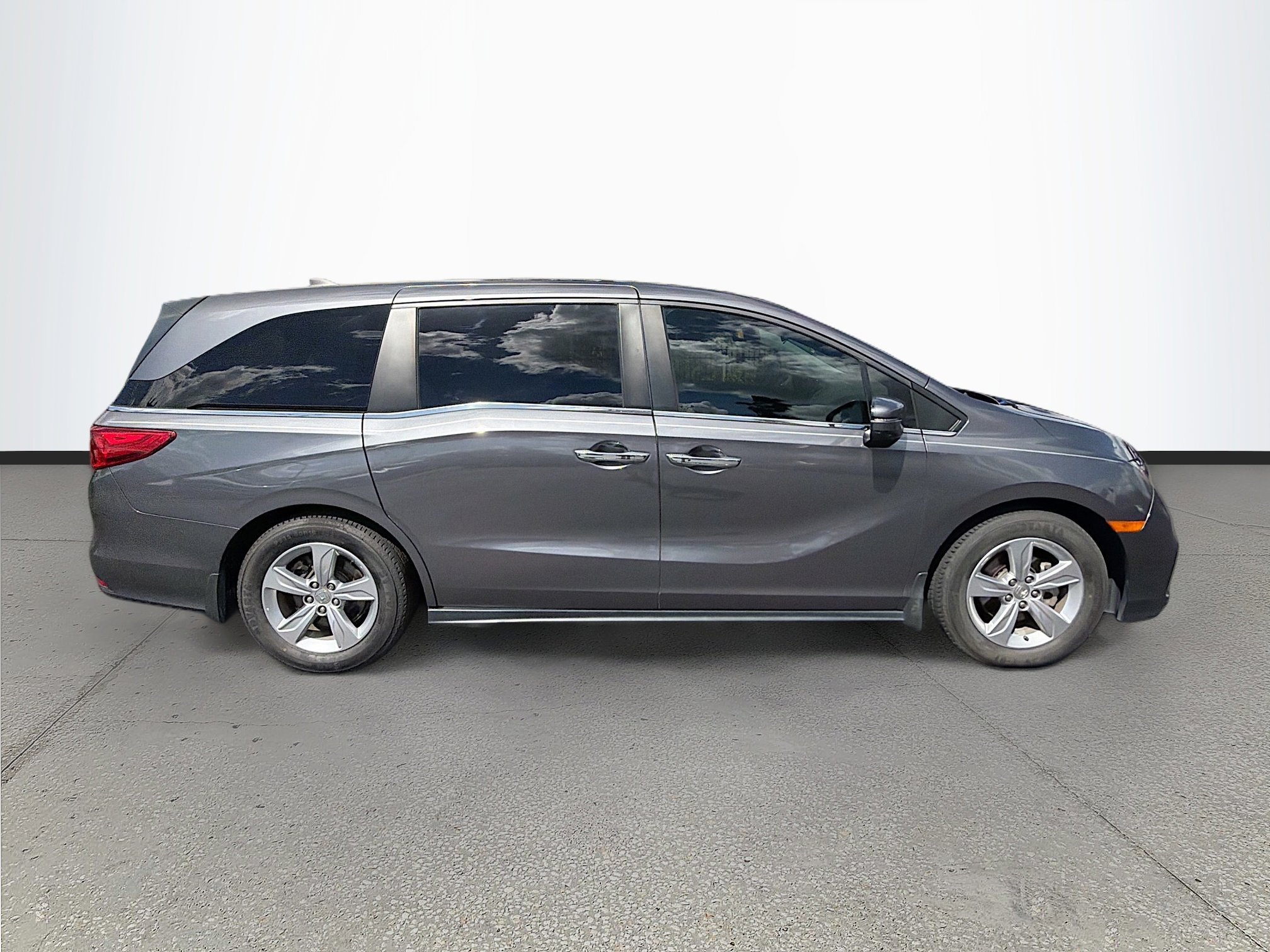 Used 2019 Honda Odyssey EX image 2