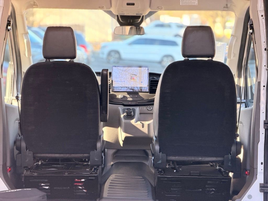 Used 2022 Ford E-Transit 148 High Roof Extended image 20