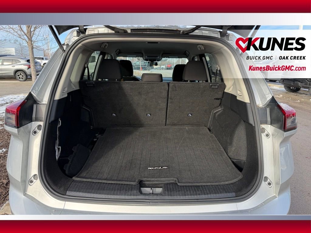 Used 2024 Nissan Rogue S image 24