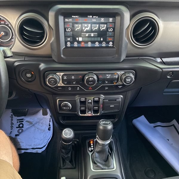 Used 2019 Jeep Wrangler Unlimited Sport S AWD/4WD image 5