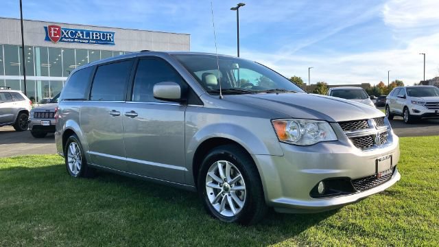 Used 2018 Dodge Grand Caravan SXT FWD image 2