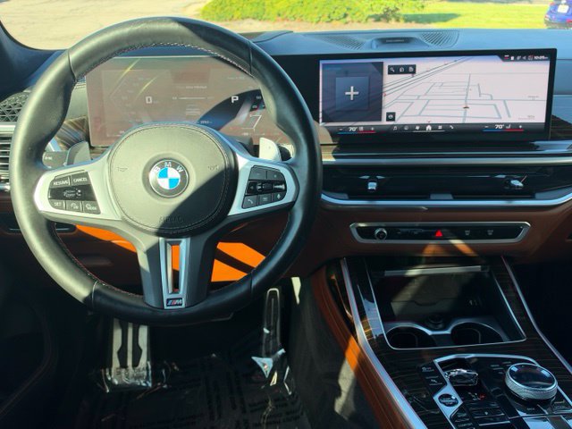 Certified 2025 BMW X7 M60i AWD/4WD image 21