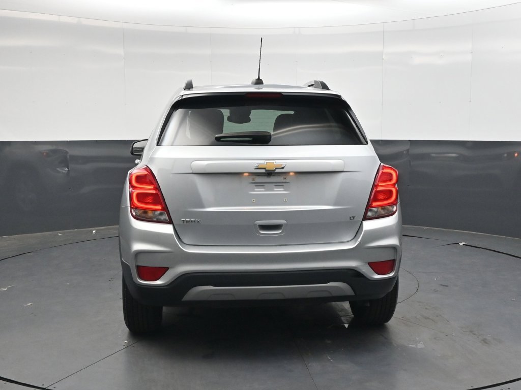 Used 2020 Chevrolet Trax LT w/ LT Convenience Package FWD image 5