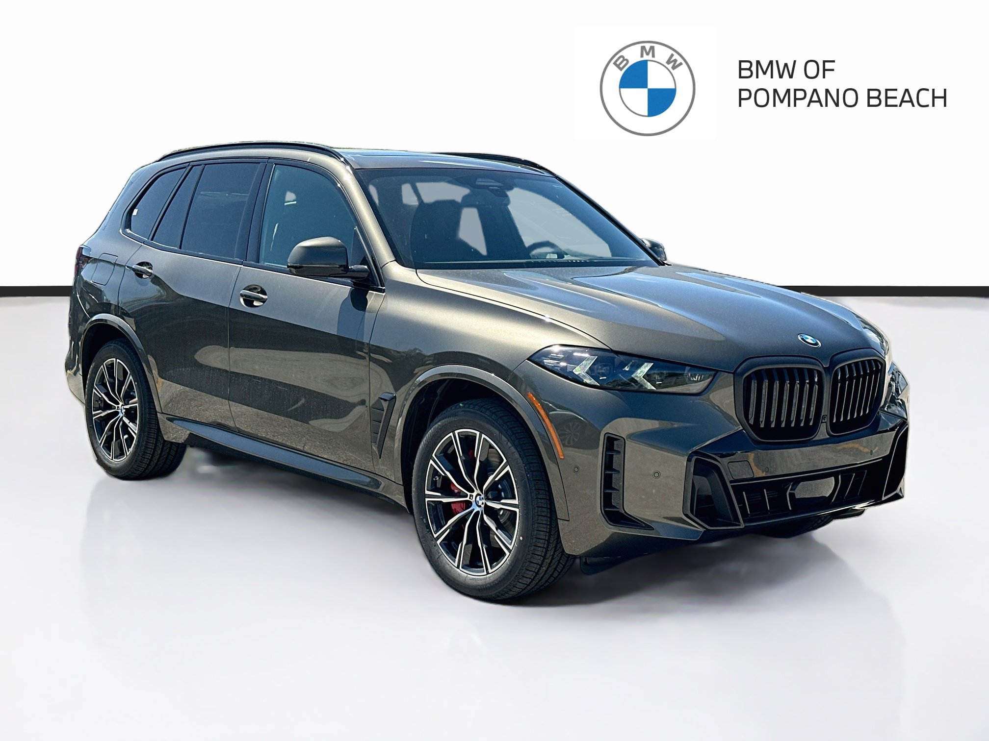 New 2026 BMW X5 xDrive40i w/ M Sport Package AWD/4WD image 1