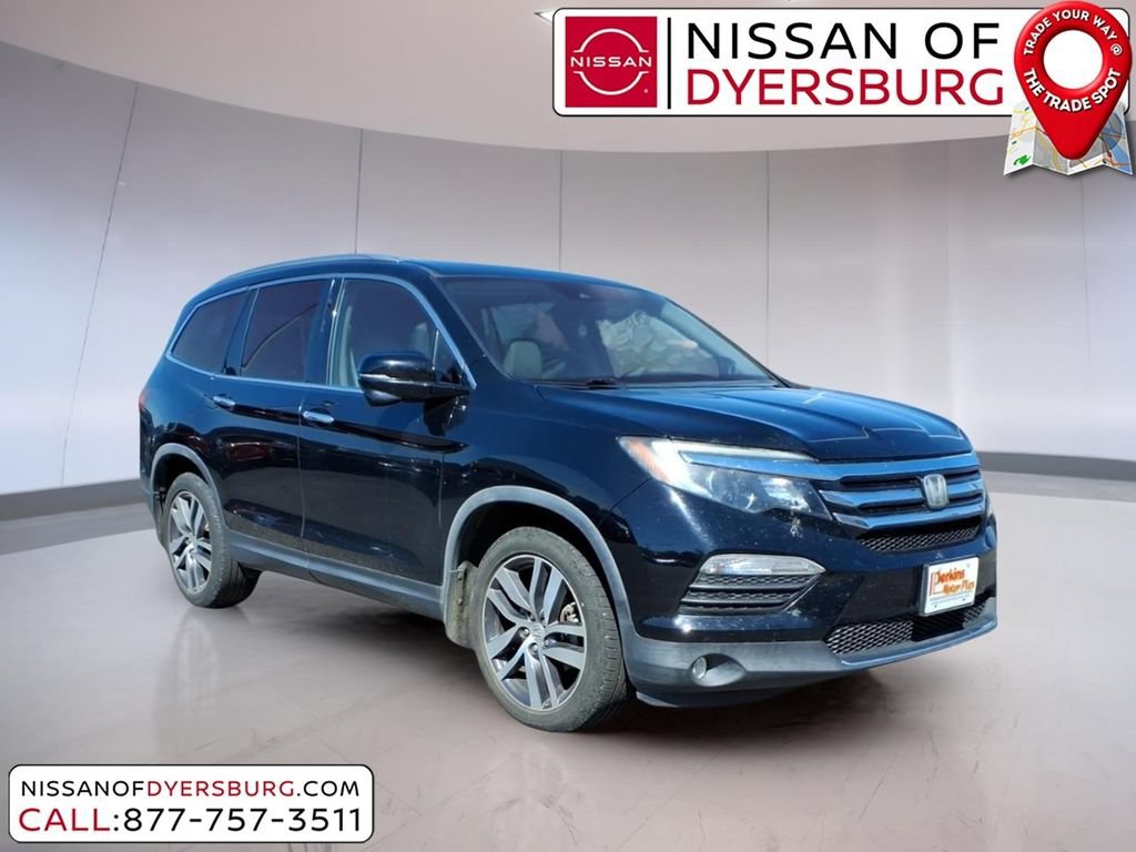 Used 2018 Honda Pilot Touring image 1