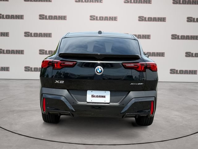 New 2026 BMW X2 xDrive28i w/ Technology Package AWD/4WD image 4