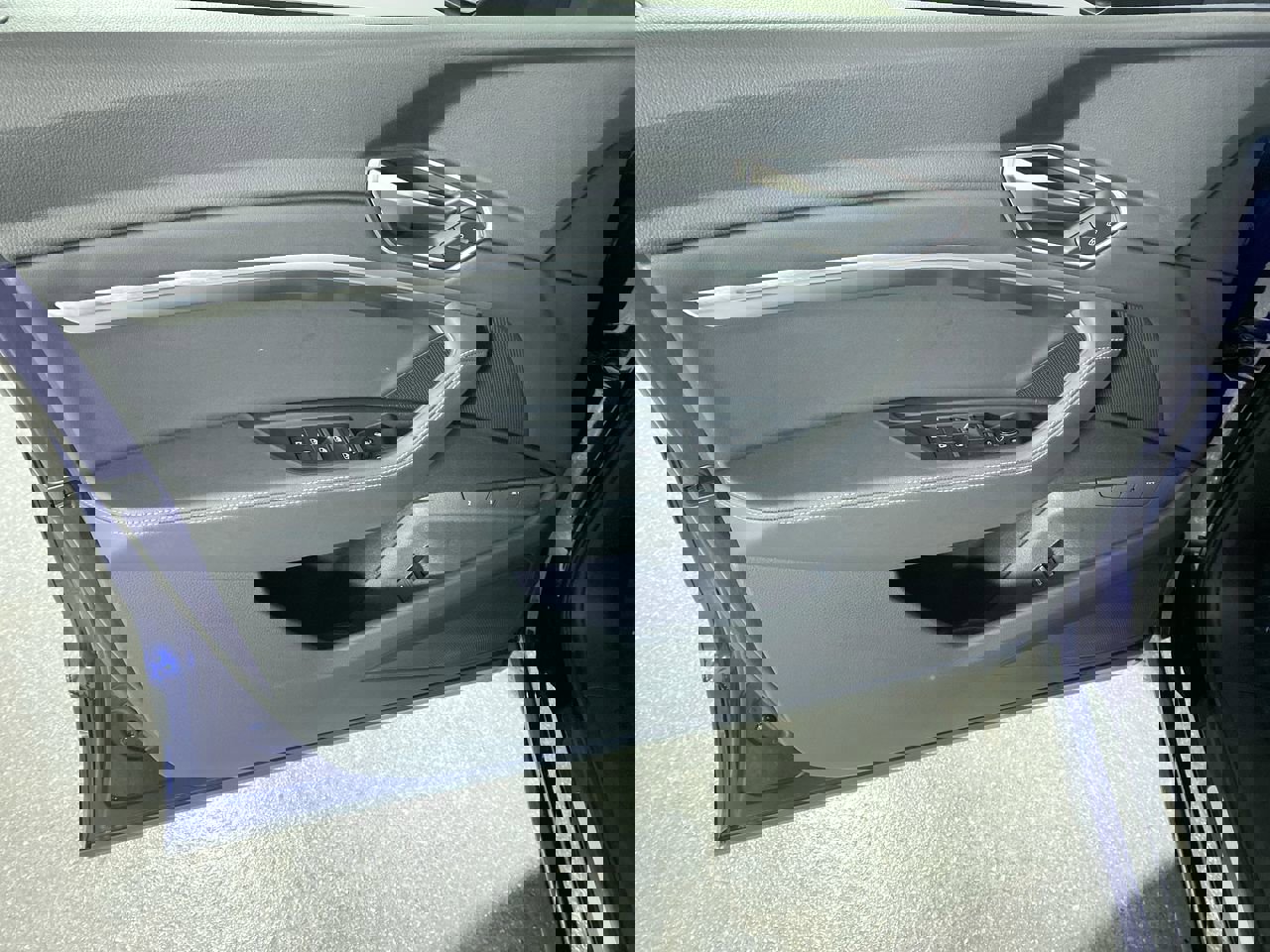 Certified 2021 Audi e-tron Premium w/ Convenience Plus Package image 20