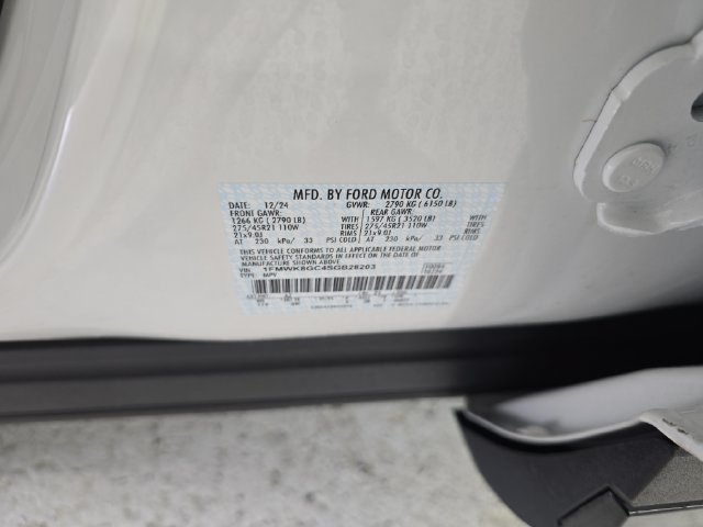Used 2025 Ford Explorer ST AWD/4WD image 14