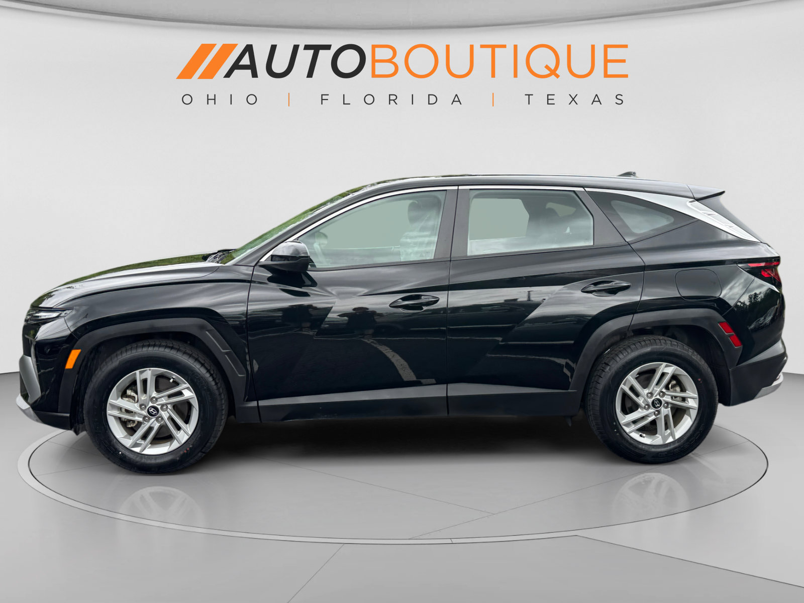 Used 2025 Hyundai Tucson SE FWD image 5