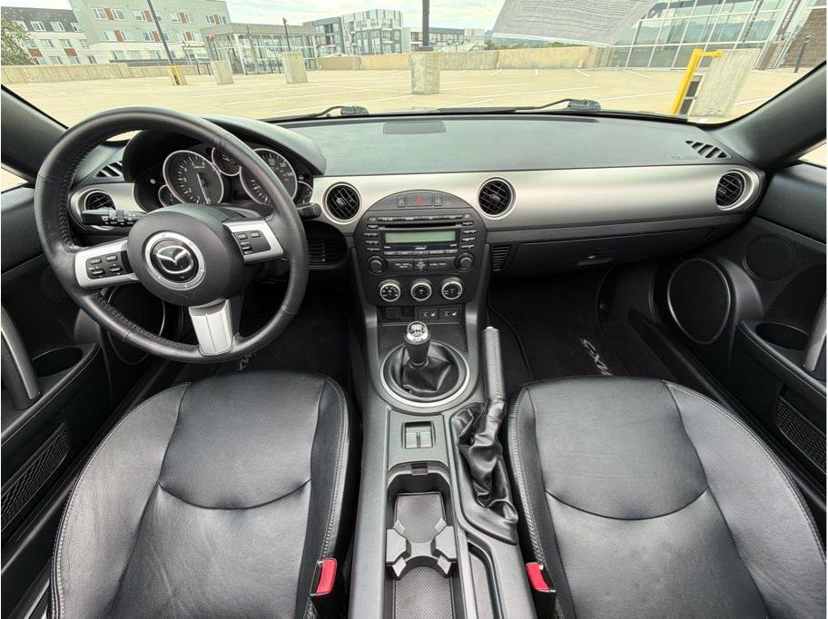 Used 2012 MAZDA MX-5 Miata Grand Touring w/ Premium Pkg RWD image 15