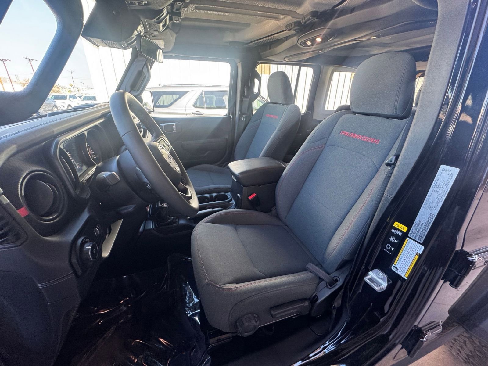 Used 2025 Jeep Wrangler Unlimited Rubicon image 36