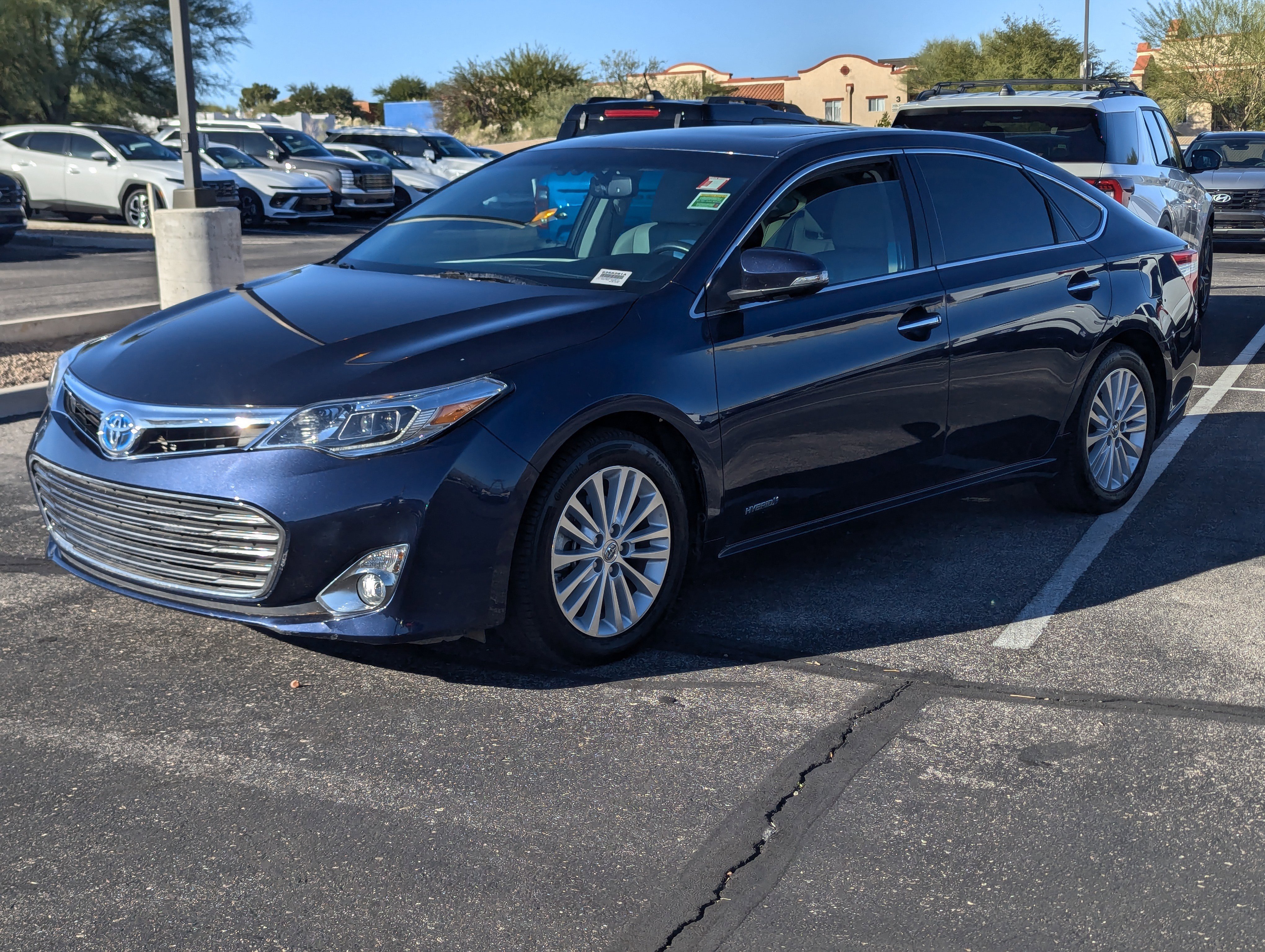 Used 2014 Toyota Avalon Limited image 5