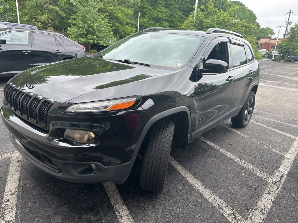 Used 2016 Jeep Cherokee Latitude w/ Cold Weather Group AWD/4WD video 1