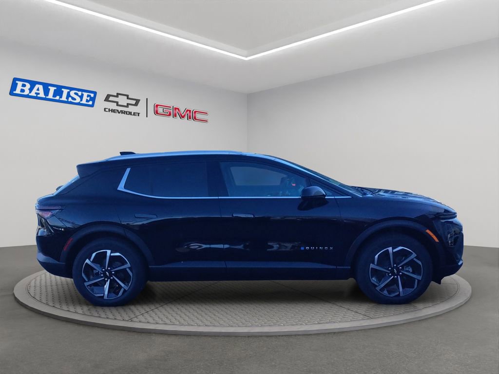 New 2026 Chevrolet Equinox EV LT image 3