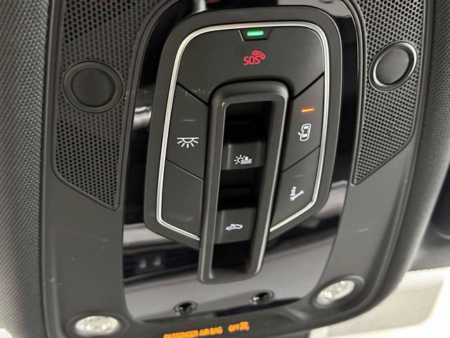 Used 2023 Audi e-tron Prestige w/ Prestige Package AWD/4WD image 33