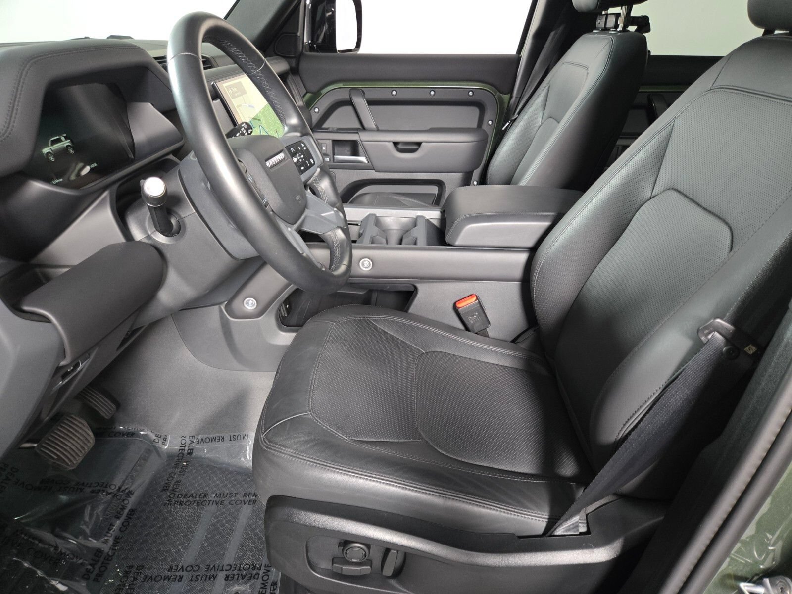 Used 2026 Land Rover Defender 110 X-Dynamic SE AWD/4WD image 12