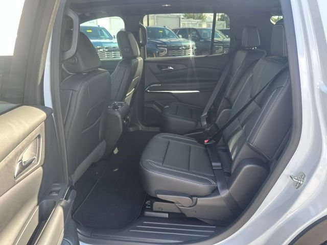New 2026 Chevrolet Traverse LT w/ Sun and Wheel Package FWD image 28