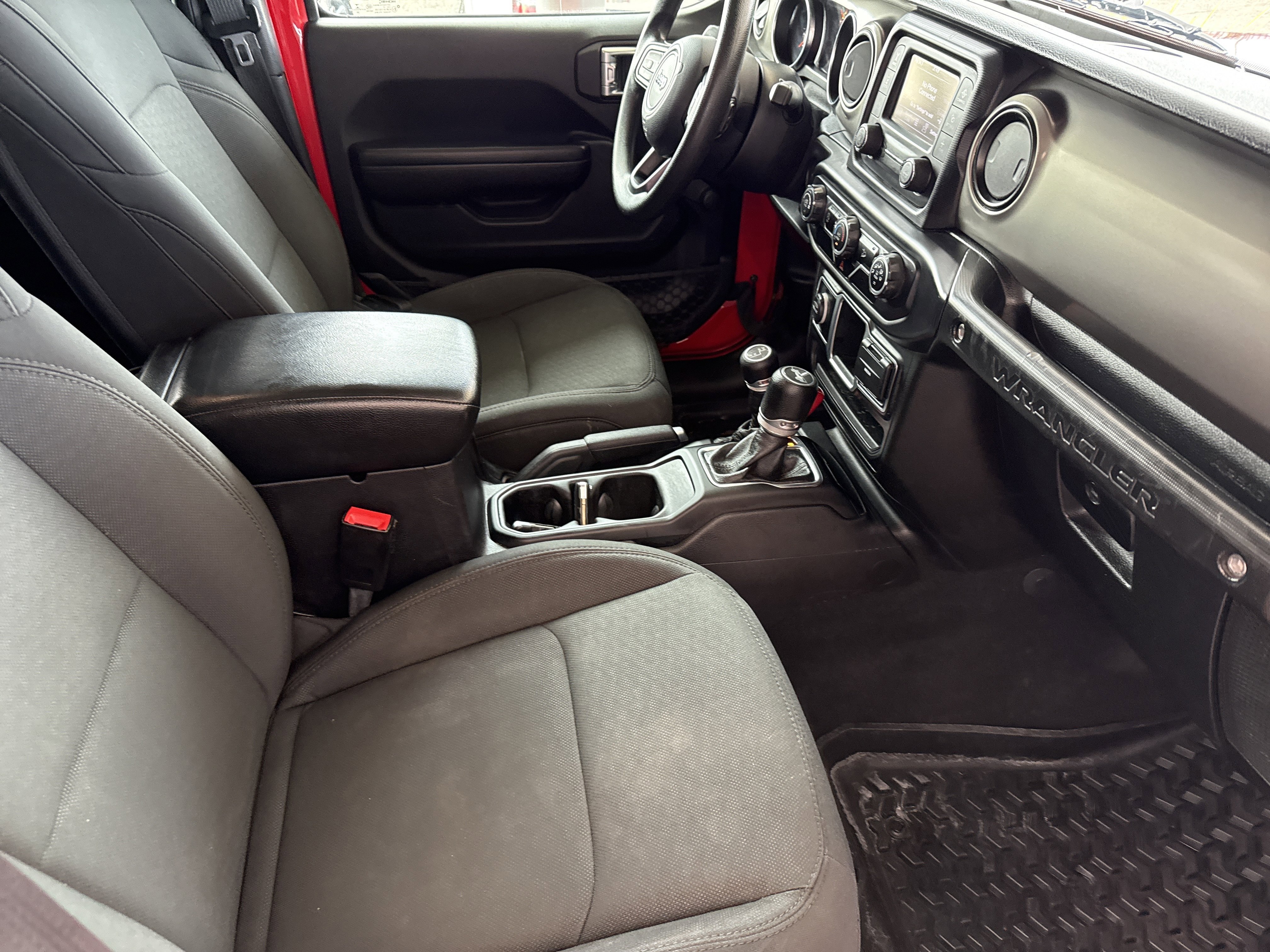 Used 2020 Jeep Wrangler Unlimited Sport AWD/4WD image 15