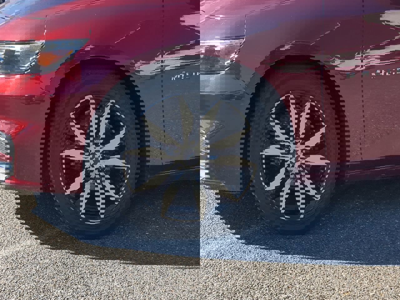 Used 2016 Chevrolet Malibu LT image 10