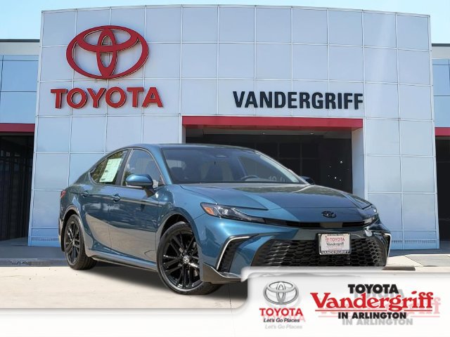New 2026 Toyota Camry SE w/ Convenience Package