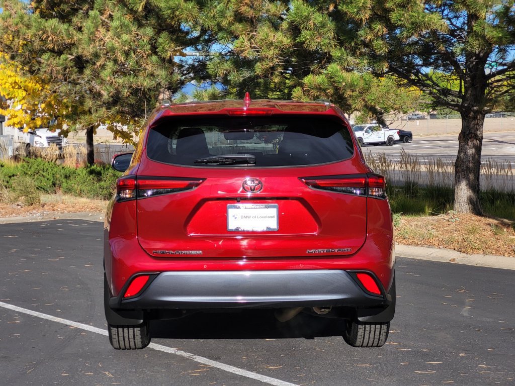 Used 2022 Toyota Highlander Limited AWD/4WD image 9