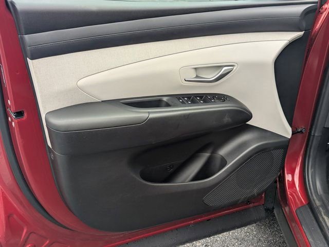 Used 2025 Hyundai Tucson SEL FWD image 10