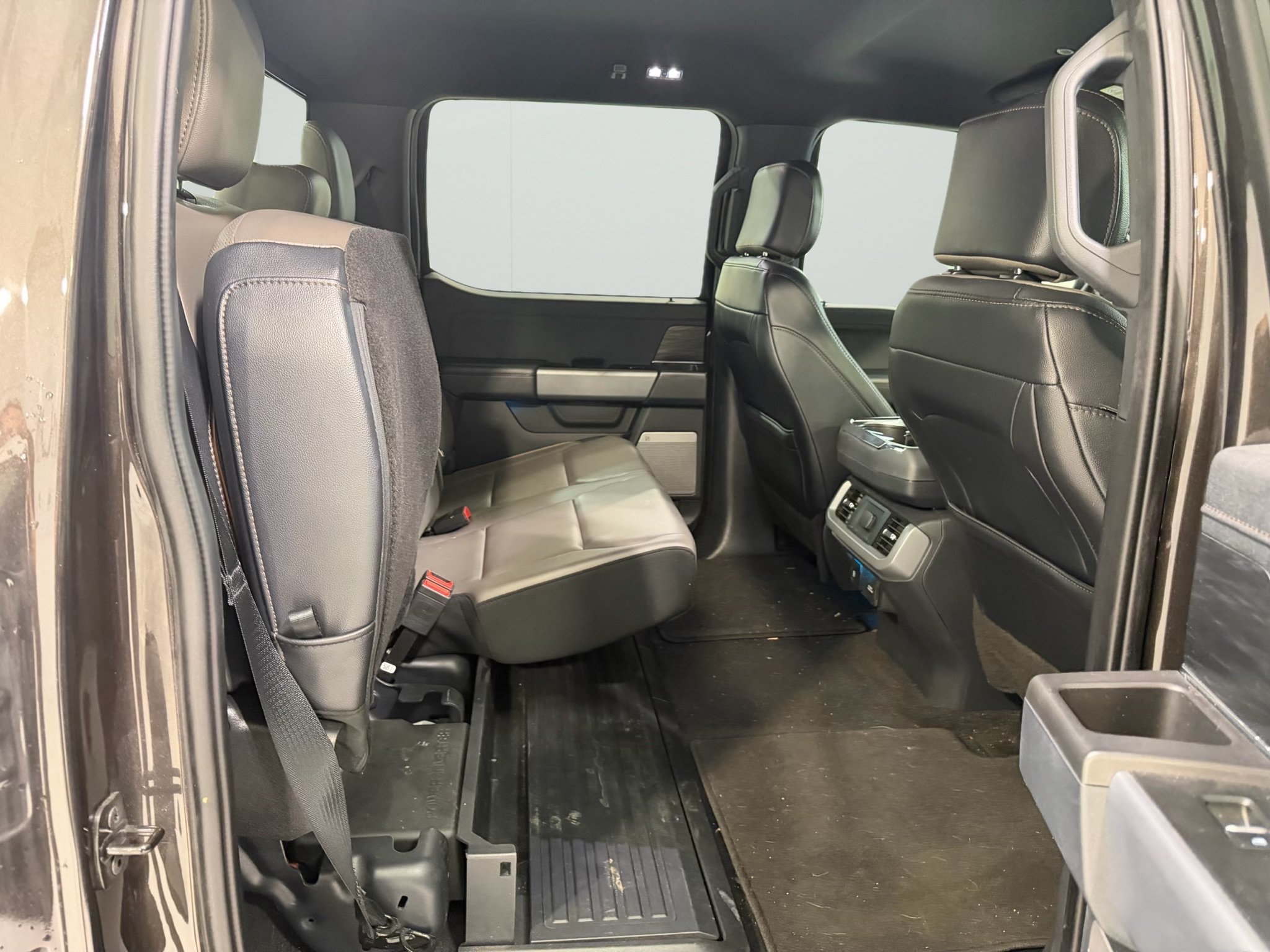 Used 2024 Ford F150 Lariat w/ Mobile Office Package AWD/4WD image 12