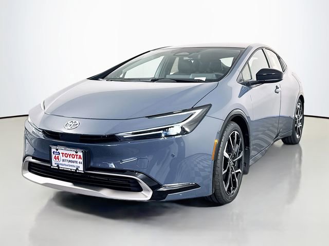 New 2026 Toyota Prius Plug-In Hybrid FWD image 2