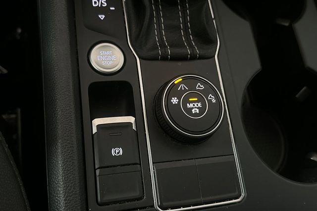 Certified 2023 Volkswagen Atlas SE AWD/4WD image 38