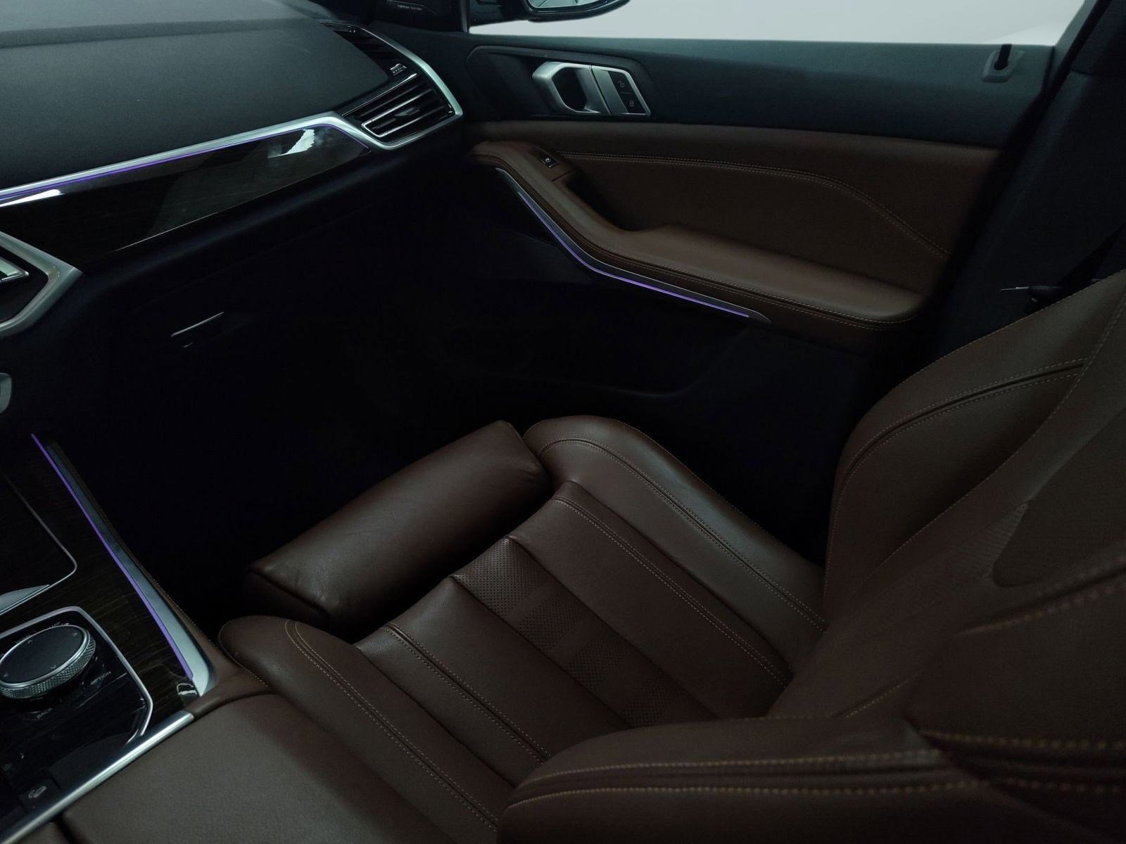 Used 2019 BMW X5 xDrive40i w/ M Sport Package image 26