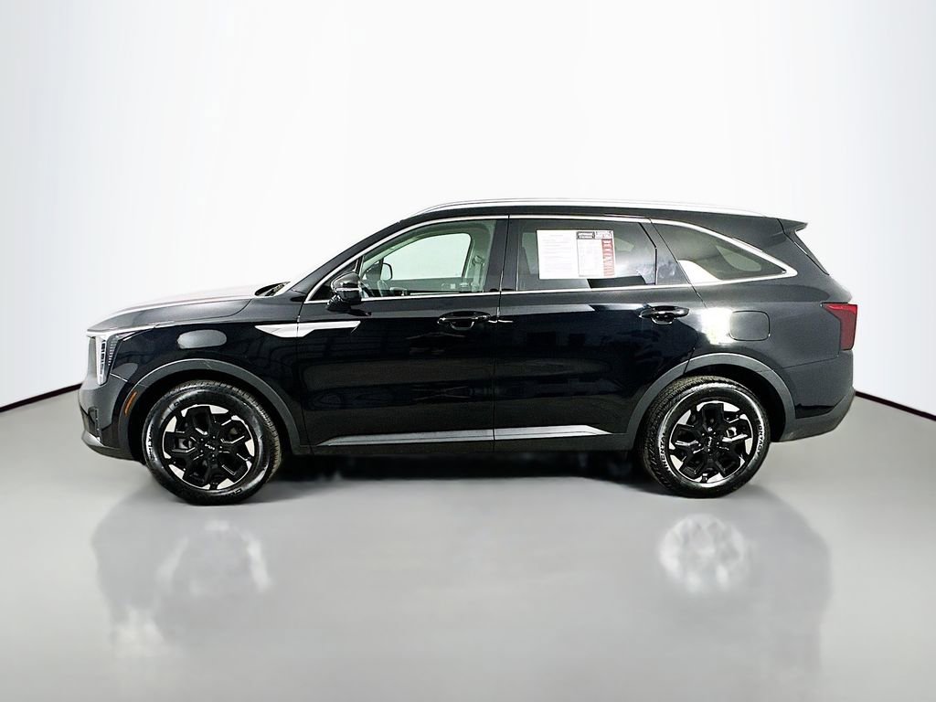 Used 2025 Kia Sorento S w/ Panoramic Sunroof Package FWD image 5