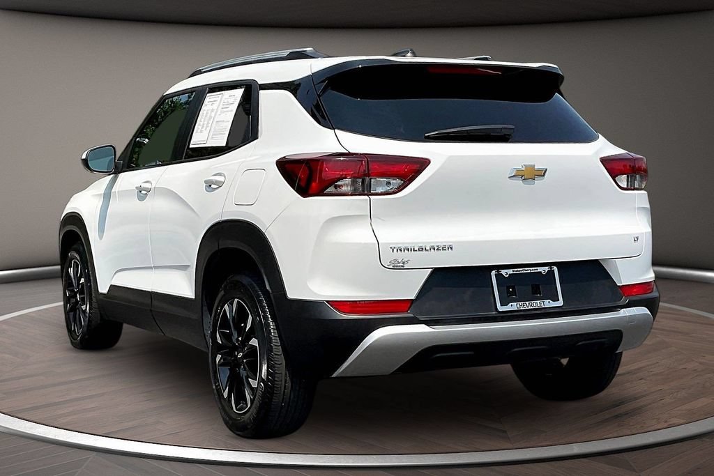 Used 2023 Chevrolet TrailBlazer LT w/ Convenience Package FWD image 4