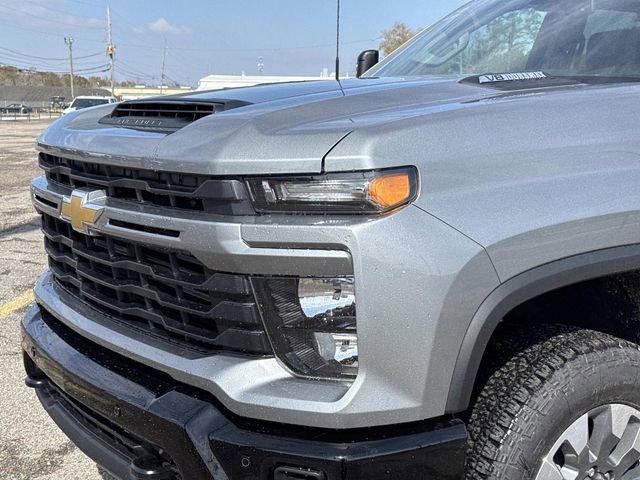 New 2026 Chevrolet Silverado 2500 Custom w/ Custom Value Package AWD/4WD video 2