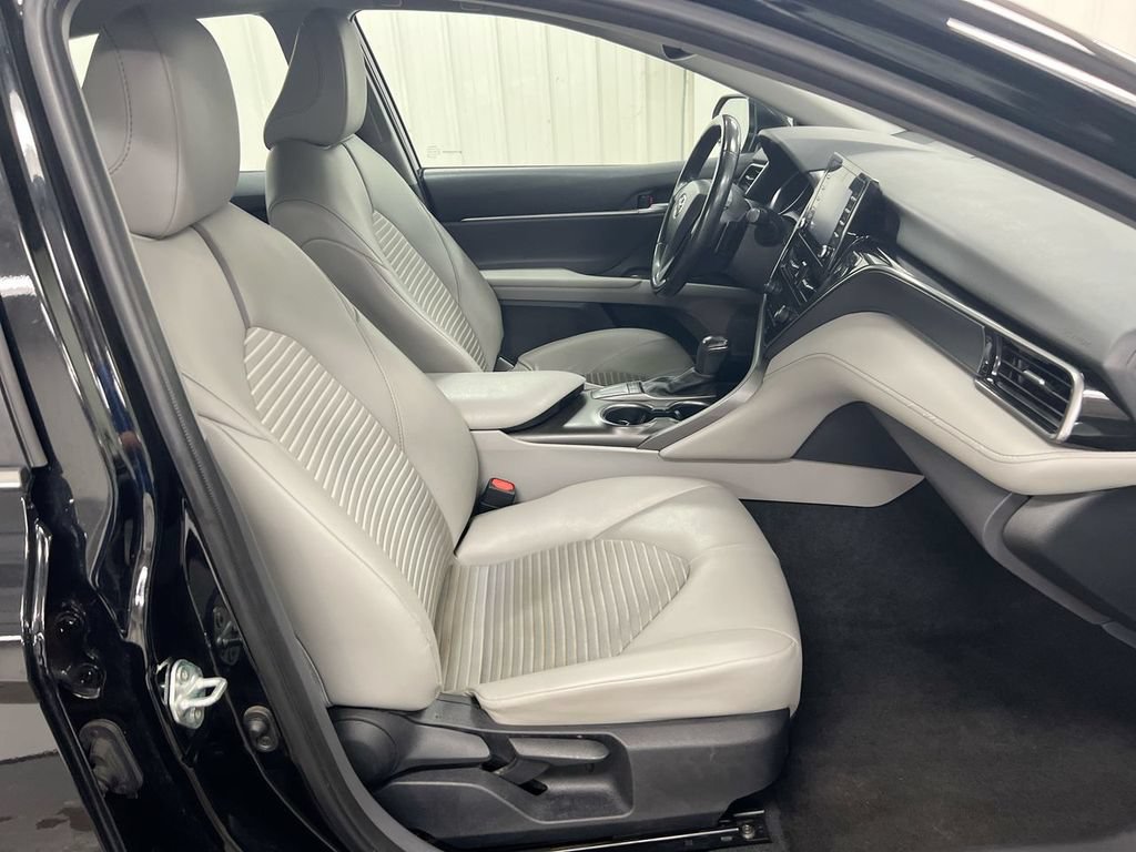 Used 2024 Toyota Camry SE w/ Convenience Package FWD image 21
