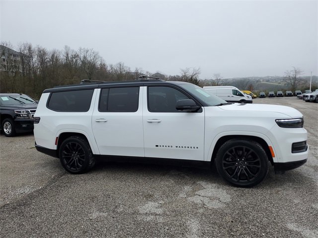 Used 2024 Jeep Grand Wagoneer L Series II w/ Quick Order Packagew 28T image 3