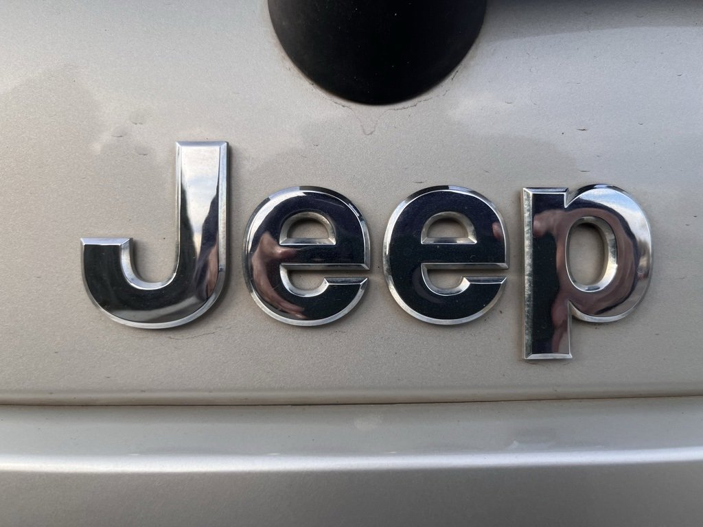 Used 2007 Jeep Grand Cherokee Limited w/ Trailer Tow Group IV image 20