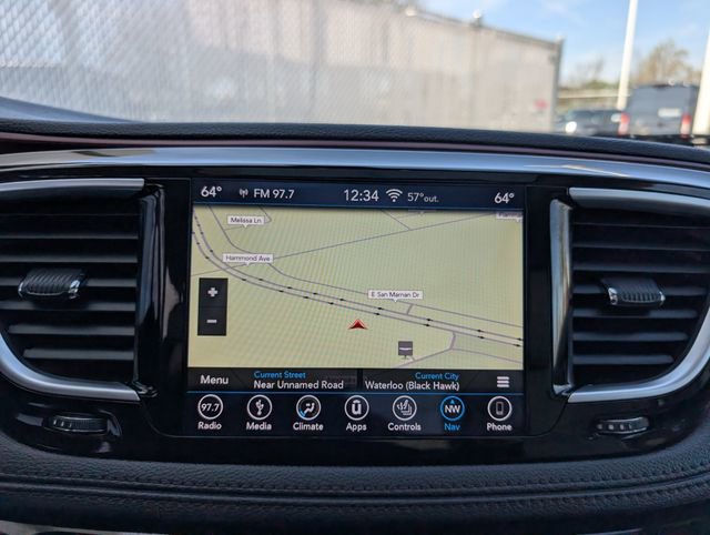 Used 2019 Chrysler Pacifica Limited FWD image 4