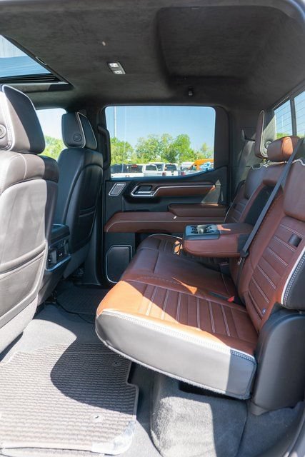 Used 2023 GMC Sierra 1500 Denali Ultimate AWD/4WD image 12
