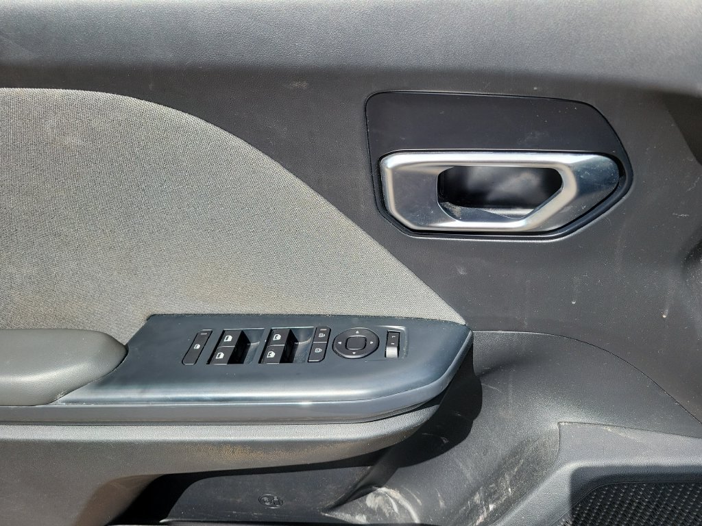 Used 2025 Kia K4 EX FWD image 28