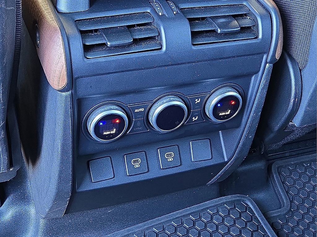 Used 2023 Land Rover Defender 110 X image 16