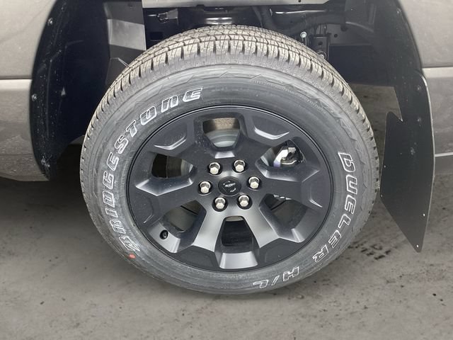 New 2026 RAM 1500 Express AWD/4WD image 15